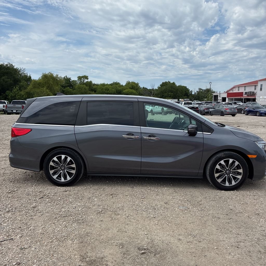 Used 2023 Gray Honda EX-L image 4