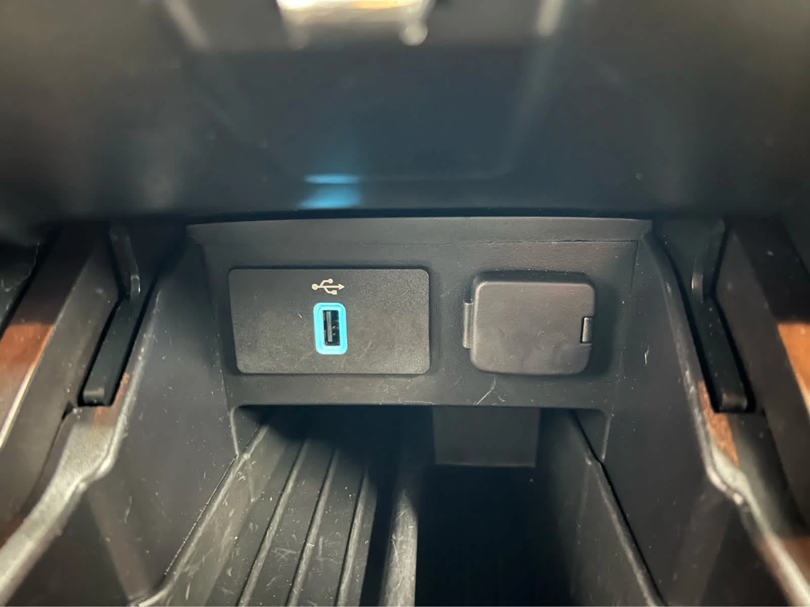 Used 2019 Blue Metallic Ford XLT image 25