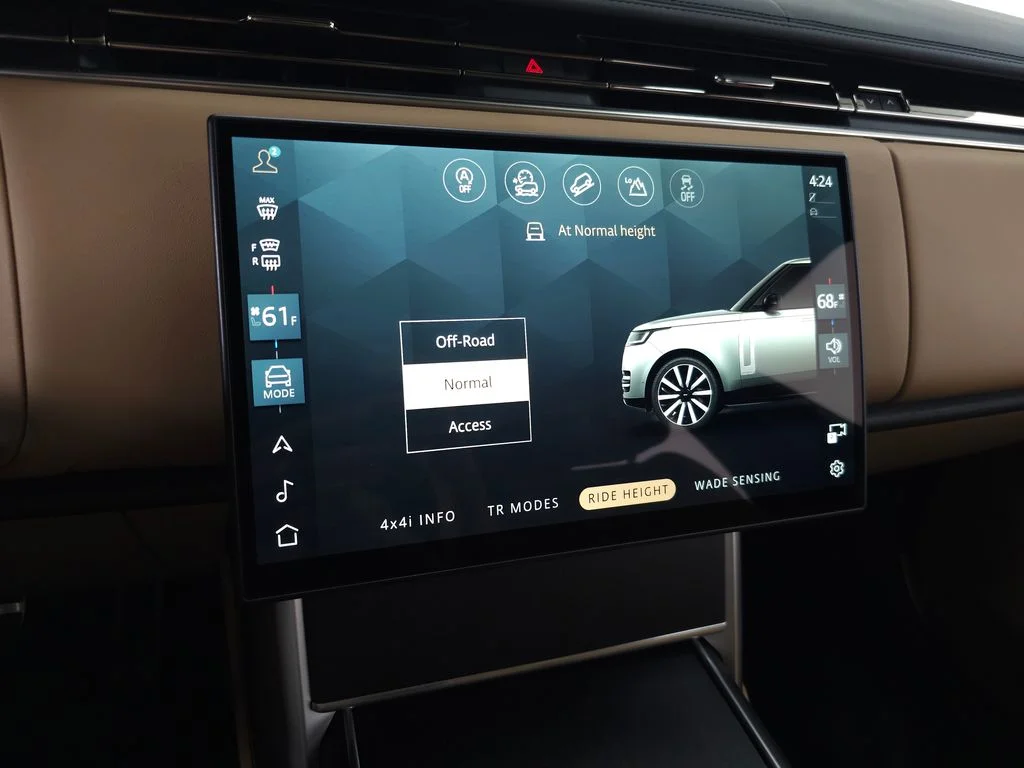 New 2026 Carpathian Grey Land Rover SE image 28