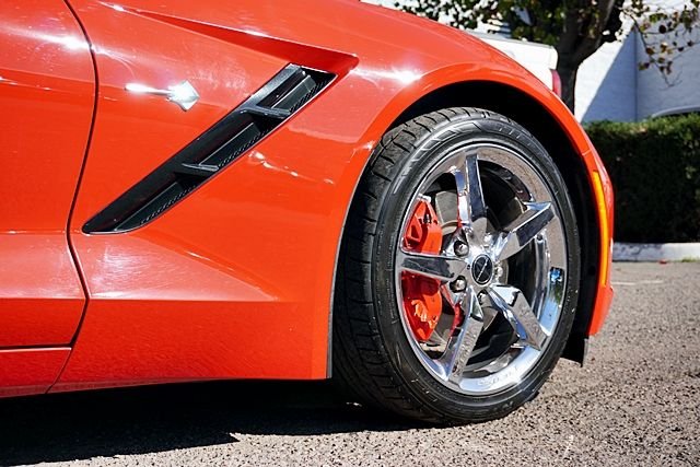 Used 2014 Red Chevrolet Coupe image 8