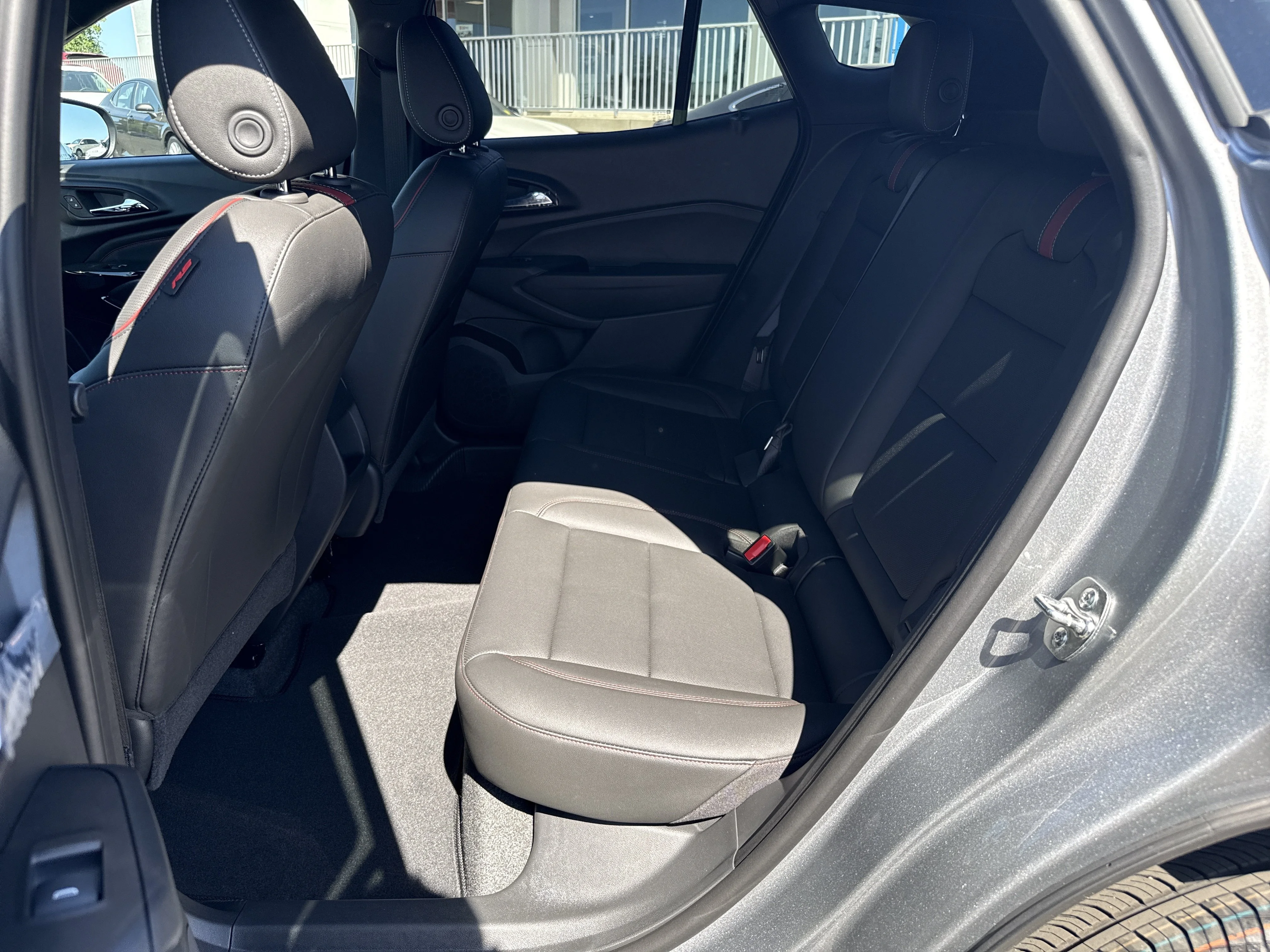 2026 Chevrolet Trax RS - Photo 11