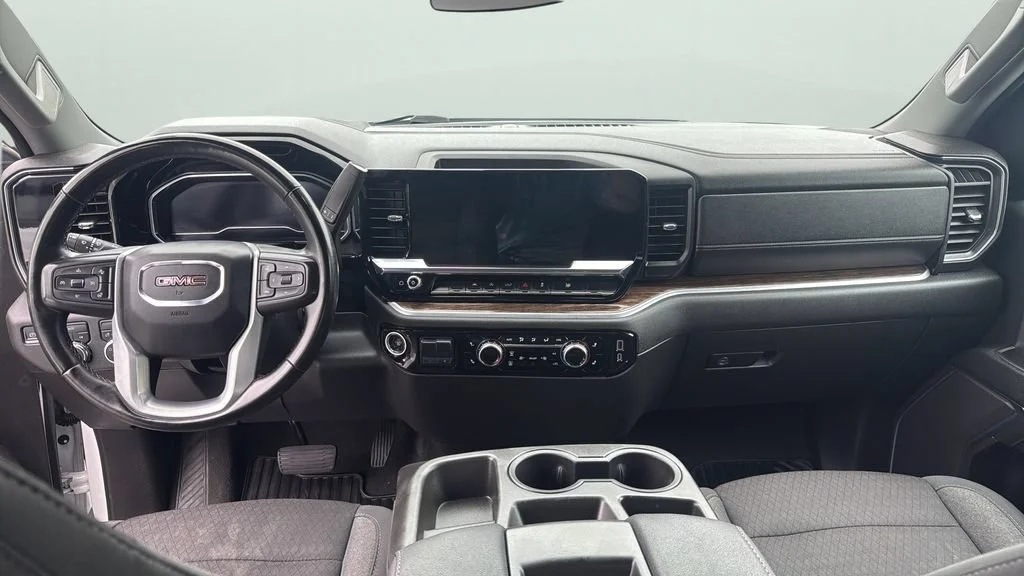 Used 2023 Summit White GMC Elevation image 14