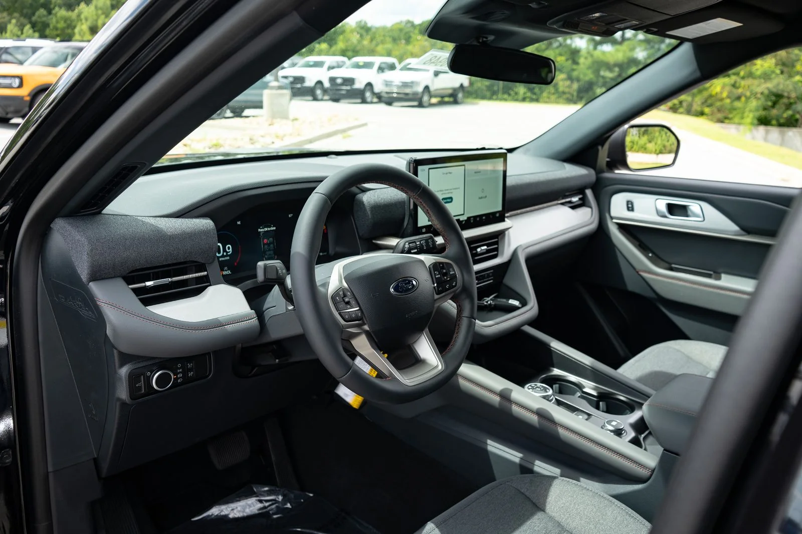 New 2027 Agate Black Metallic Ford Active image 13
