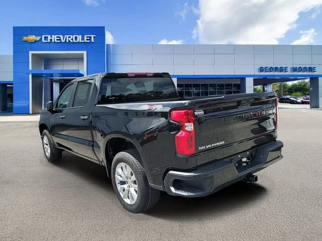 2026 Chevrolet Silverado 1500 Custom - Photo 3