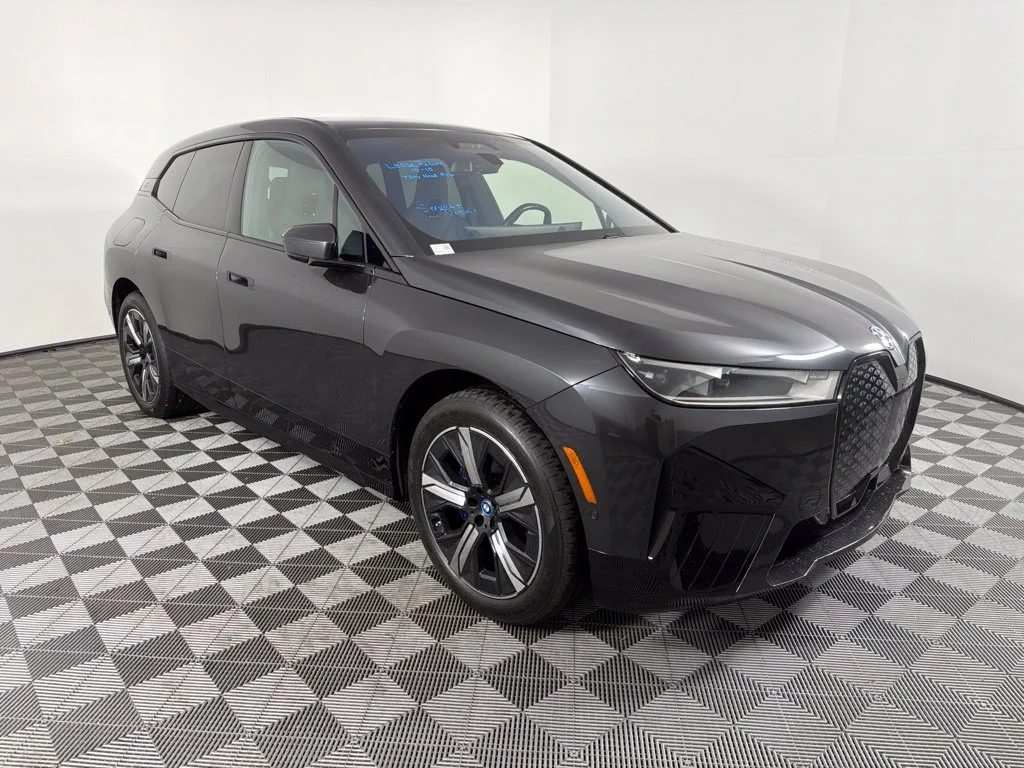 Certified Used 2024 Gray BMW xDrive50 image 3