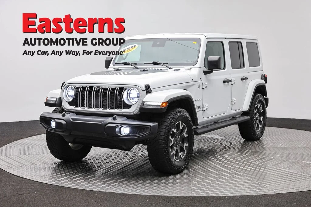 Used 2024 White Jeep Sahara image 1