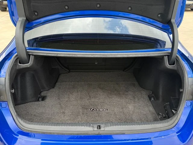 Used 2015 Blue Lexus 350 image 21
