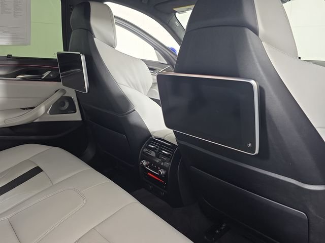 Used 2019 Blue BMW Executive Pkg image 19