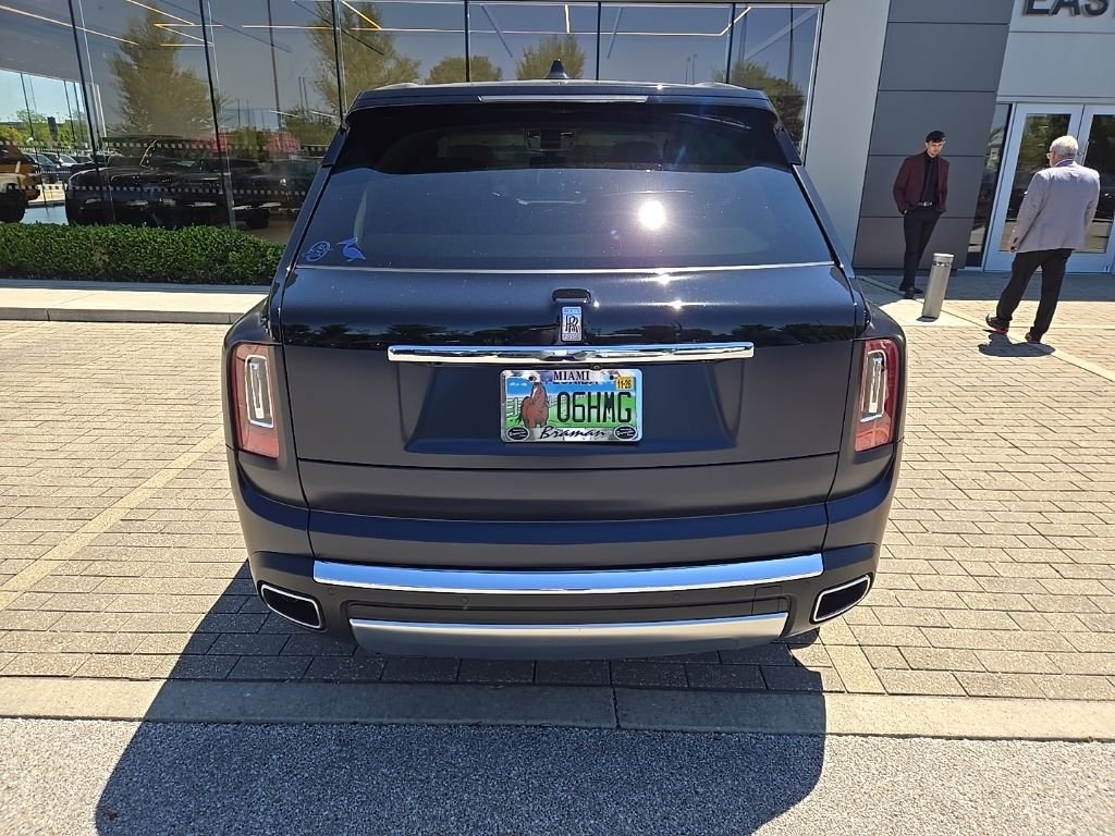 Used 2021 Midnight Sapphire Rolls-Royce Base image 6