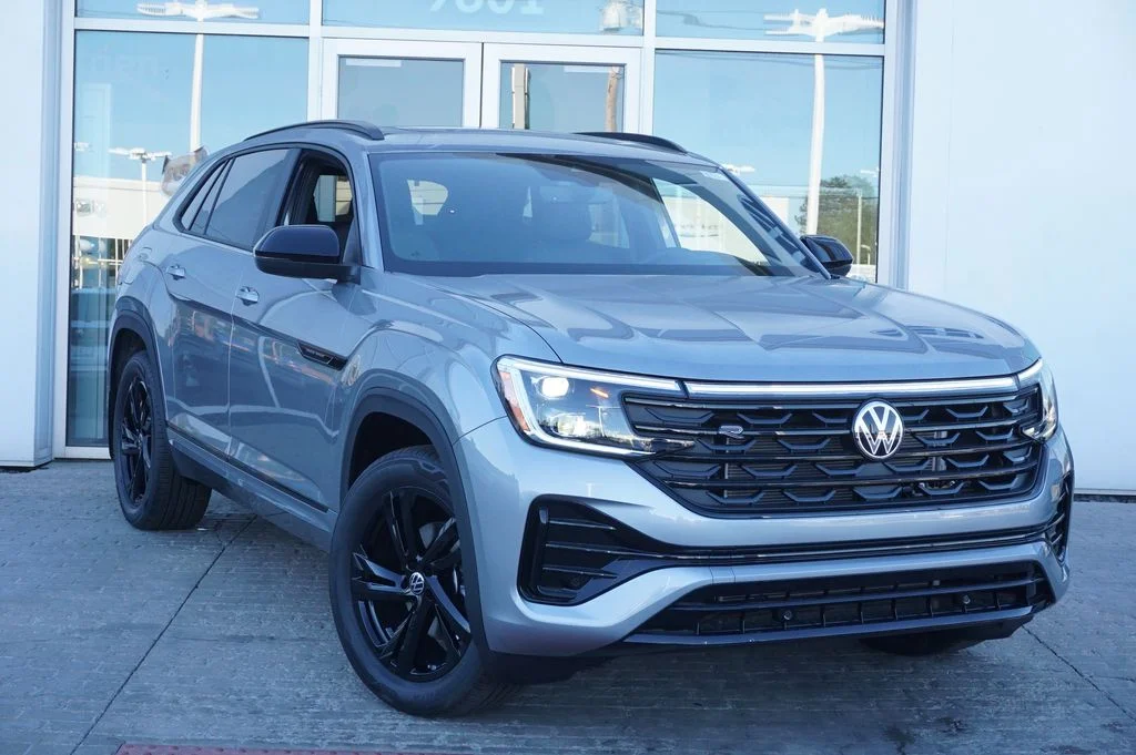 New 2026 Silver Volkswagen 2.0T SEL R-Line Black image 4