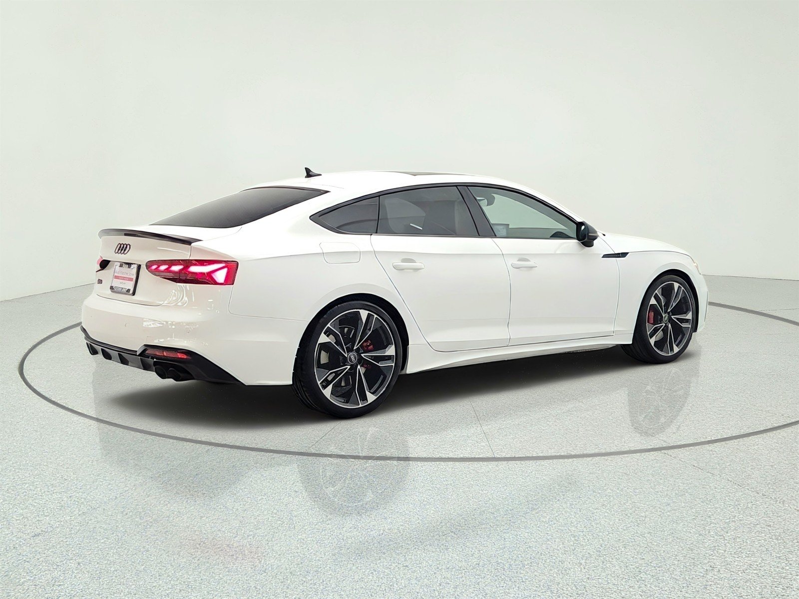 Used 2025  Audi Premium Plus image 5