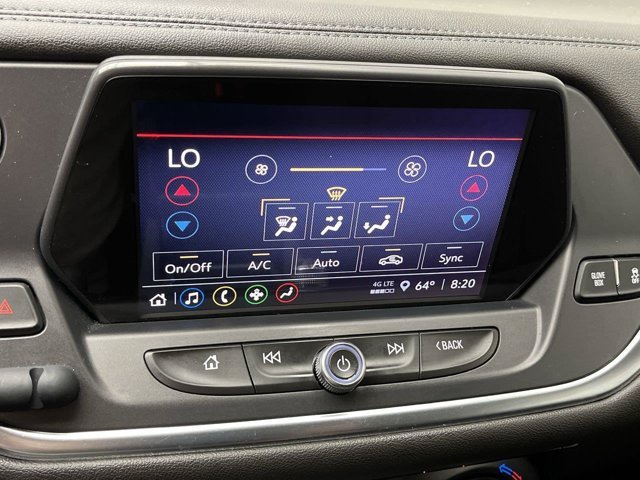 Used 2021 Iridescent Pearl Tricoat Chevrolet LT image 19