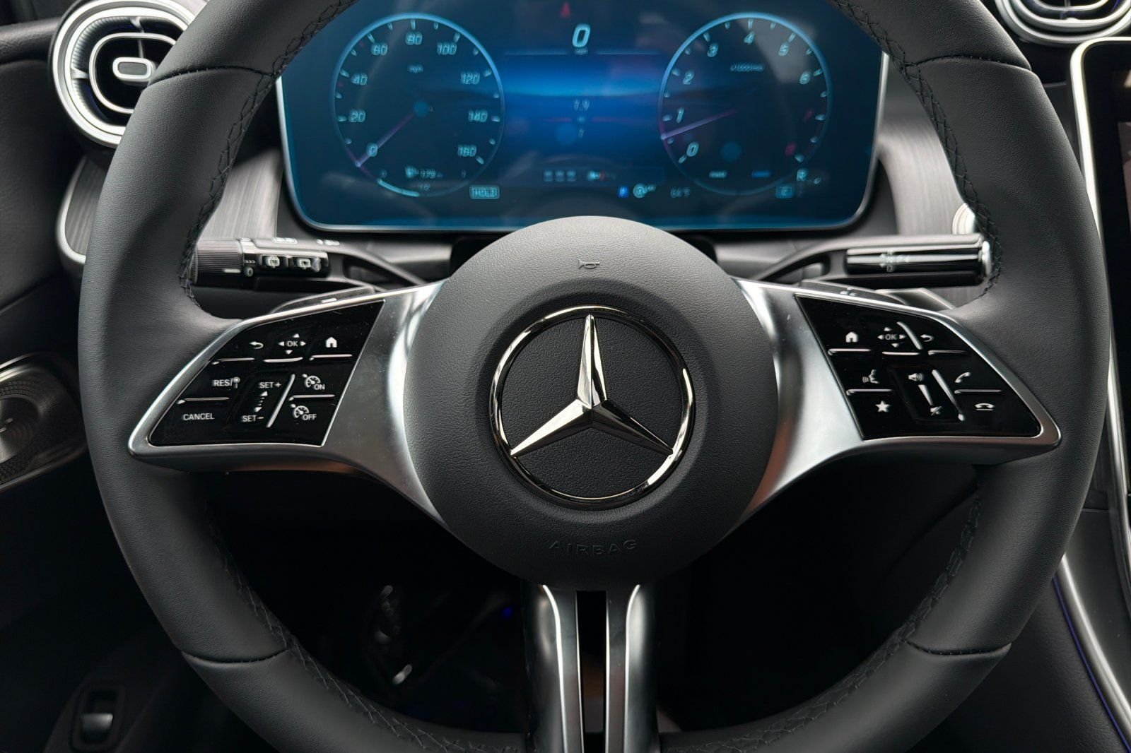 New 2026 MANUFAKTUR Alpine Grey Mercedes-Benz GLC 300 image 25