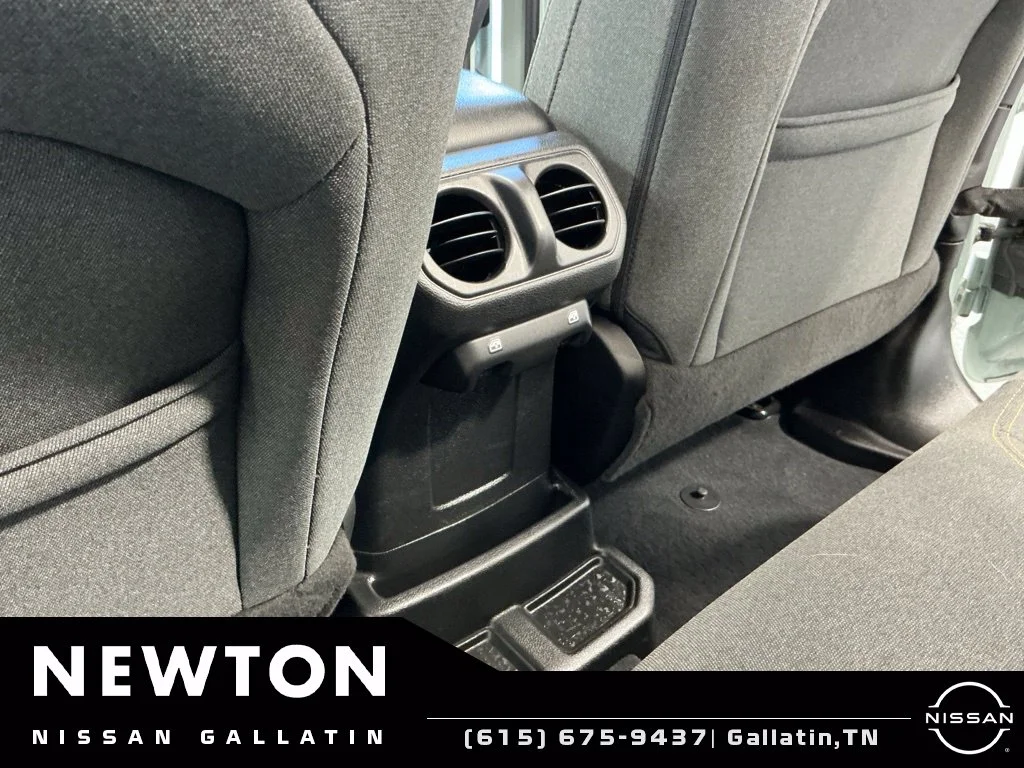 Used 2024 Earl Clearcoat Jeep Willys 4xe image 25