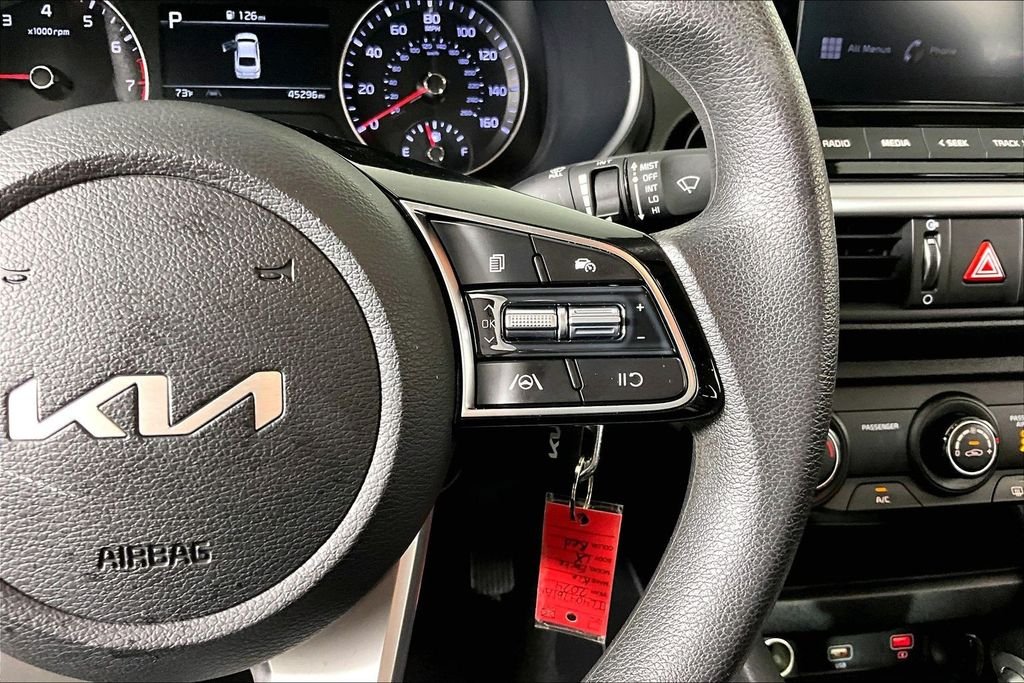 2024 Kia Forte LXS - Photo 11