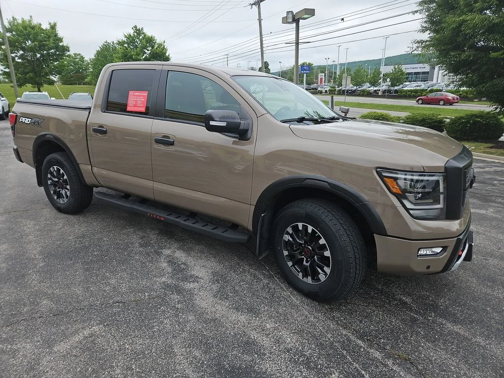 Used 2023 Beige Nissan PRO-4X image 9