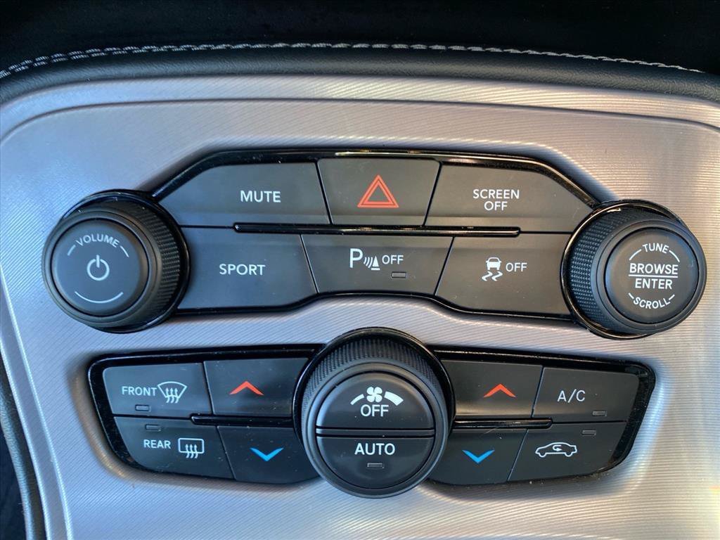 Used 2023 Frostbite Dodge SXT image 13