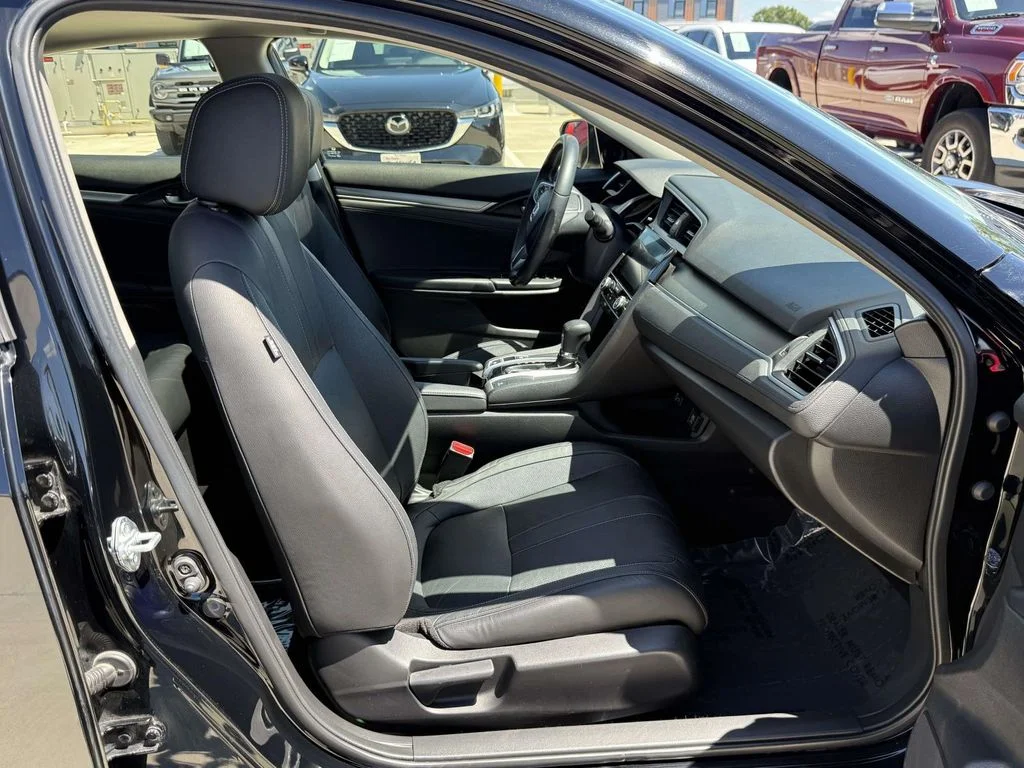 Used 2018 Black Honda EX-L image 16