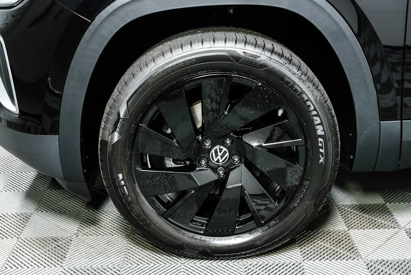 New 2026 Deep Black Pearl Volkswagen 2.0T SE w/Technology image 39