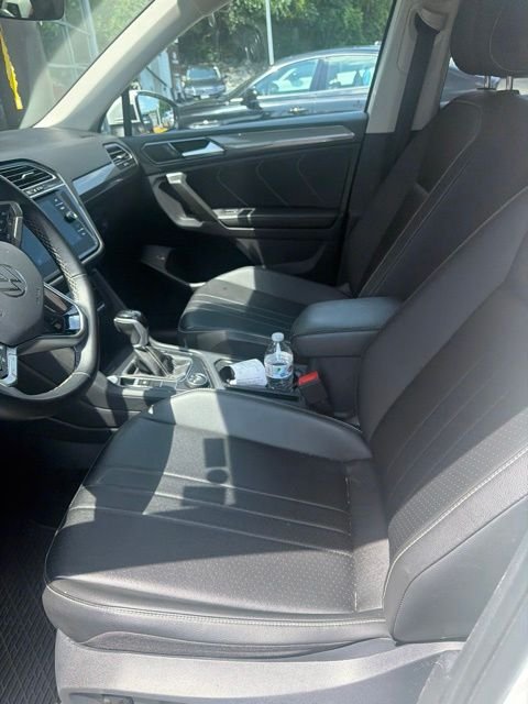 Used 2024 White Volkswagen 2.0T SE image 5