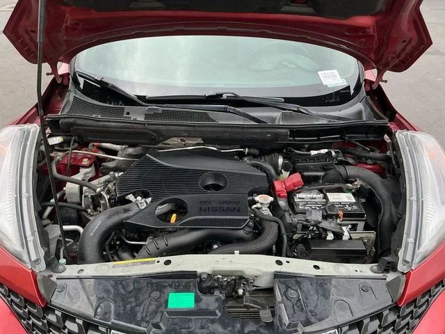 Used 2015 Red Nissan SL image 24
