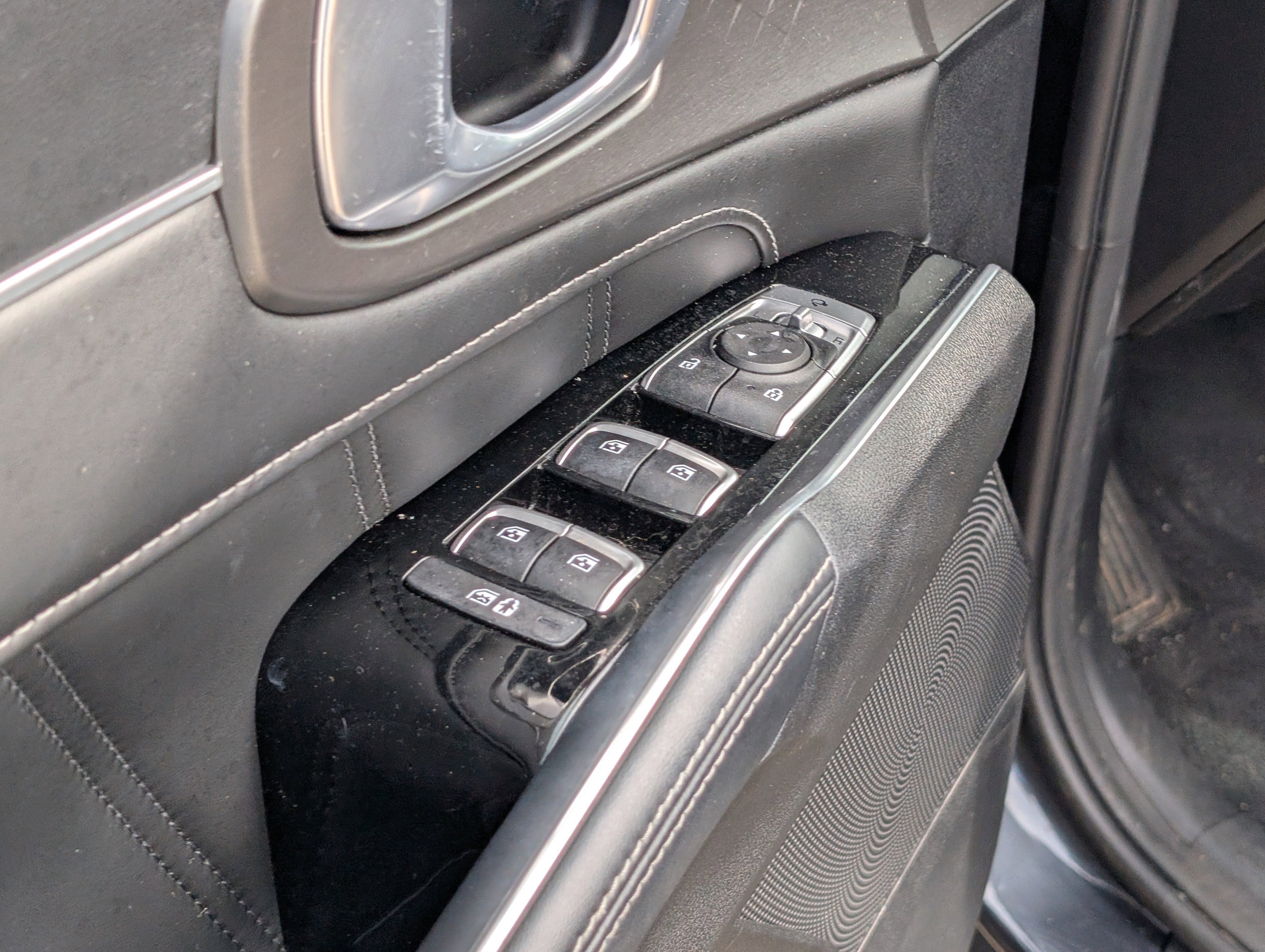 2023 Kia Sorento SX - Photo 16