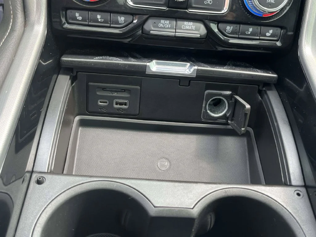Used 2021 Black GMC Denali image 33