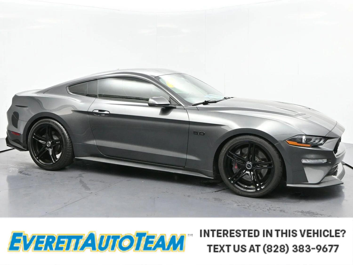 Used 2018 Magnetic Ford GT Premium image 1