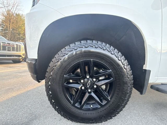 Used 2021 White Chevrolet LT Trail Boss image 10