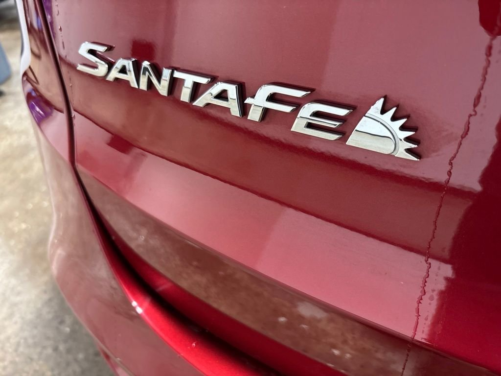 Used 2018 Red Hyundai 2.4 Base image 33
