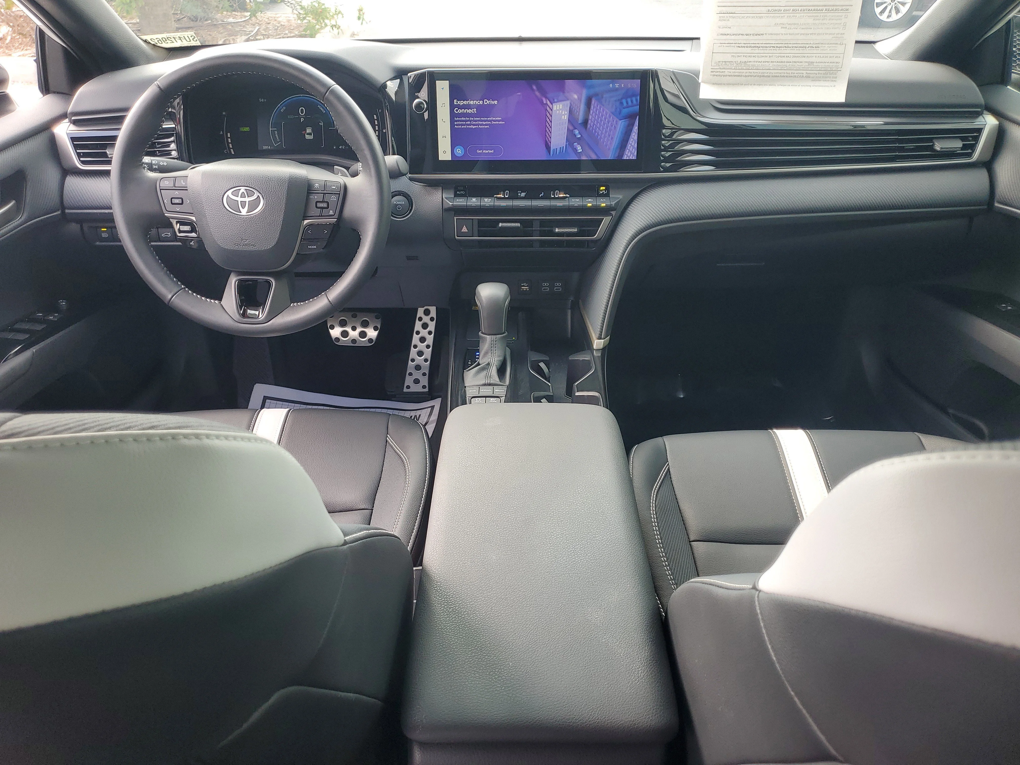Used 2025 Ice Cap Toyota SE image 17