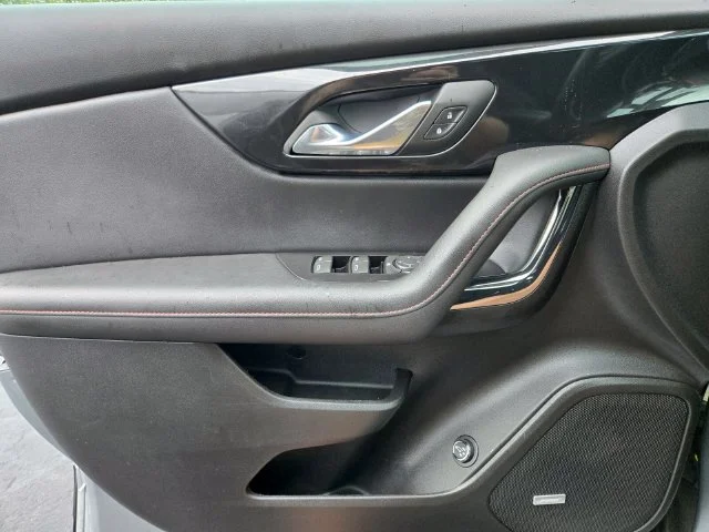 Used 2025 Gray Chevrolet RS image 36