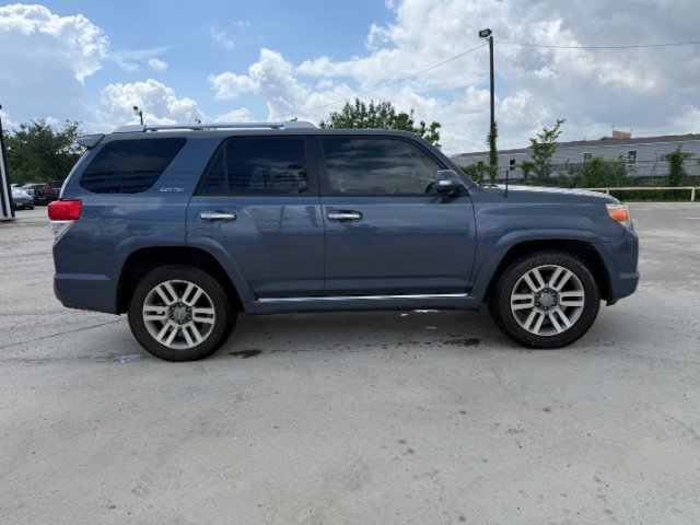Used 2013 Blue Toyota SR5  Limited image 6