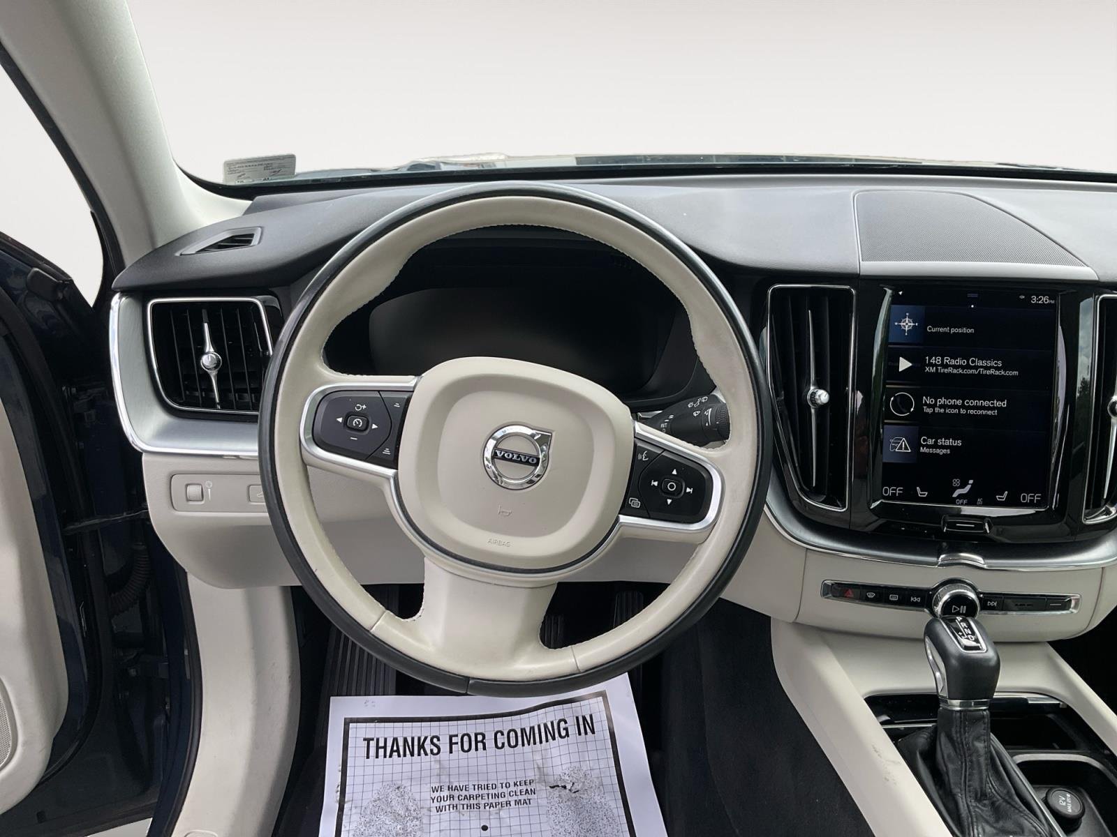 Used 2018  VOLVO T6MOMENTUM image 12
