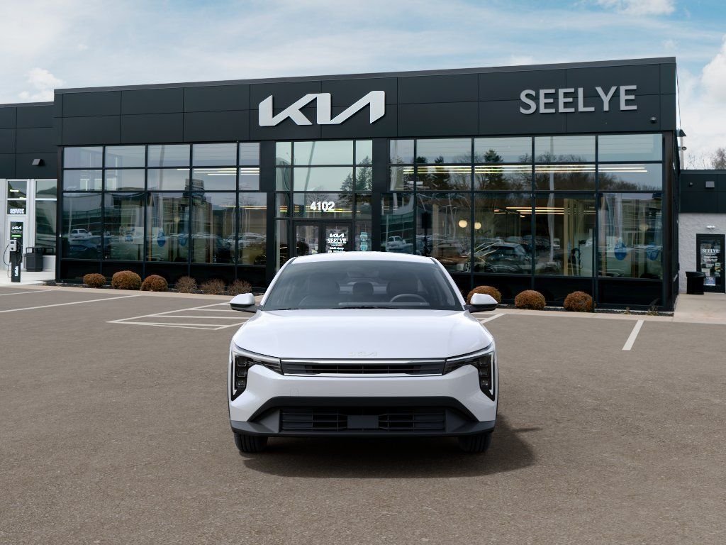 New 2026 White Kia LXS image 2