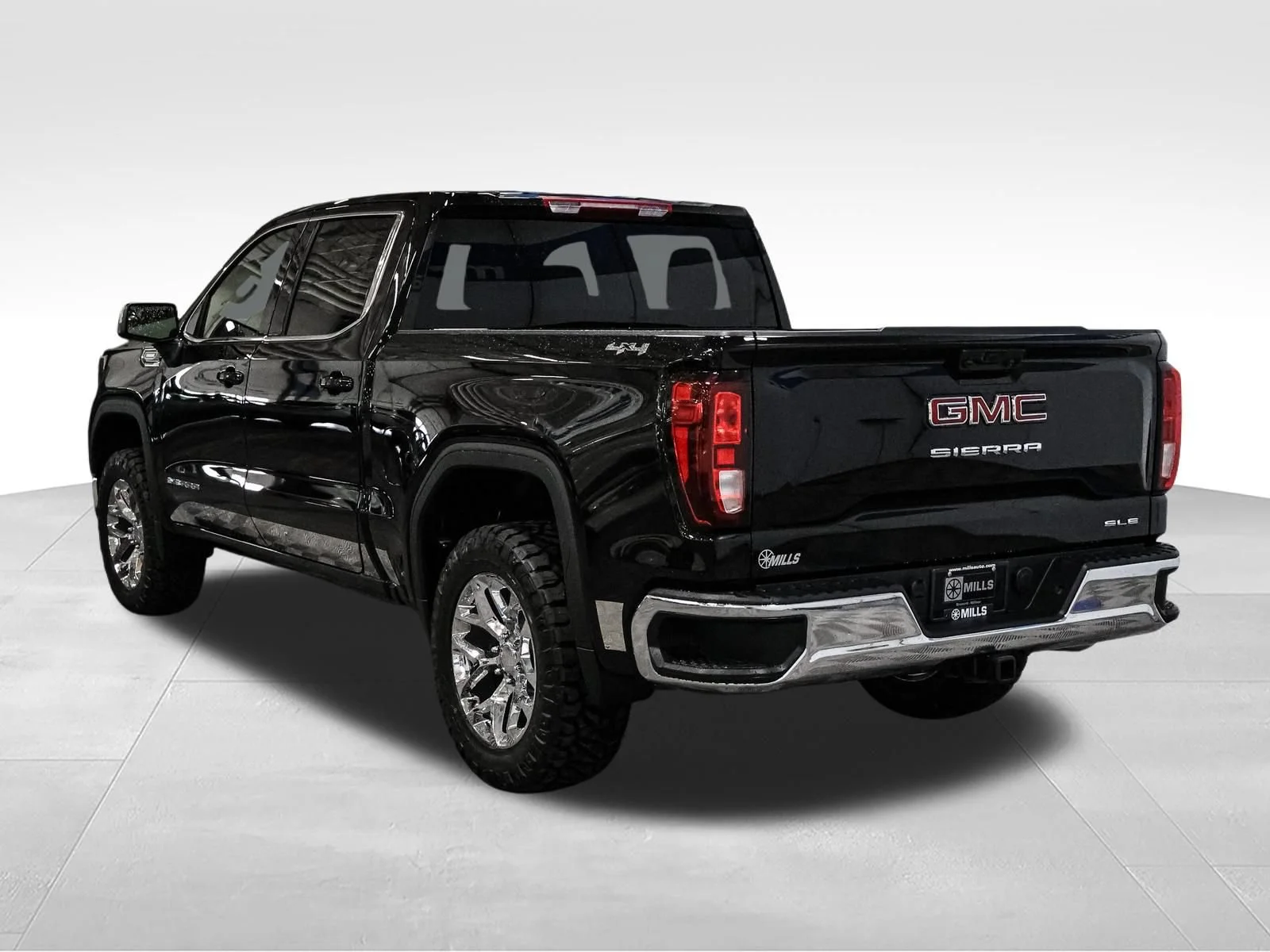 New 2026 Onyx Black GMC SLE image 5