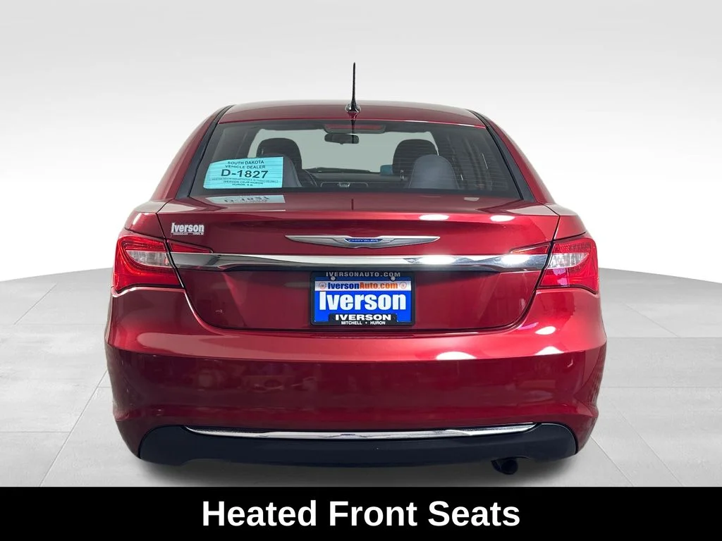 Used 2013 Red Chrysler Touring image 10