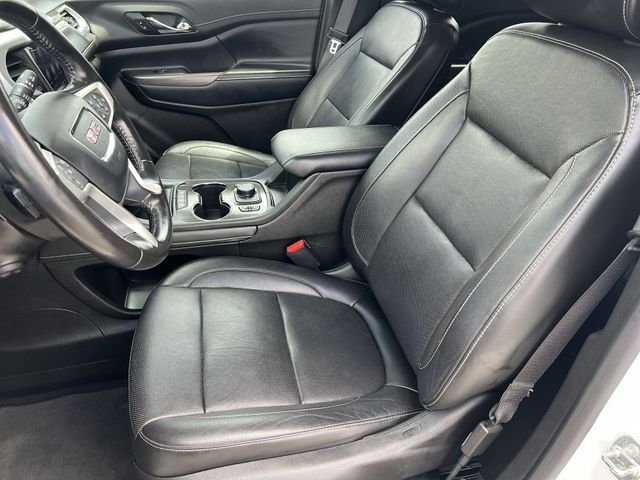 Used 2020 White GMC SLT image 35