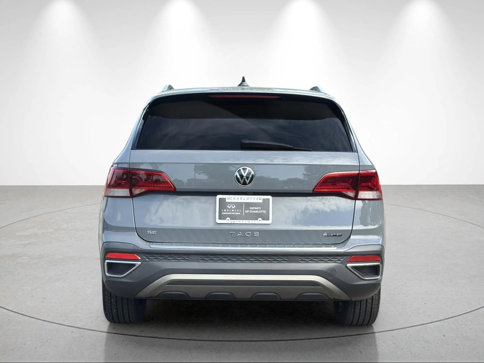 Used 2023 Pure Gray Volkswagen SE image 4