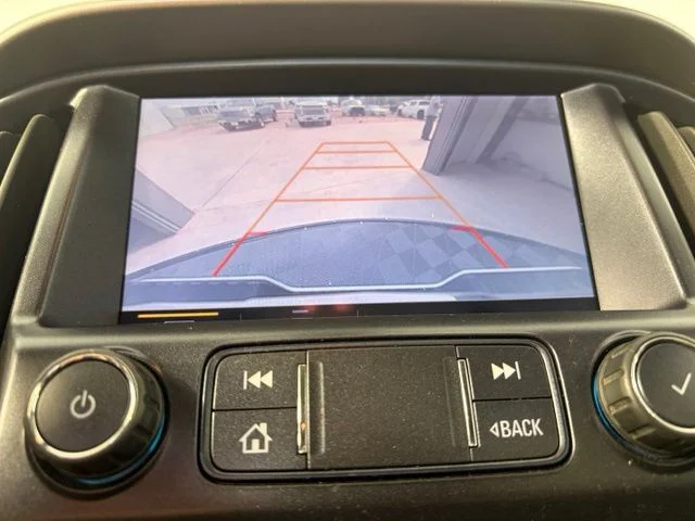 Used 2019 White Chevrolet Z71 image 26