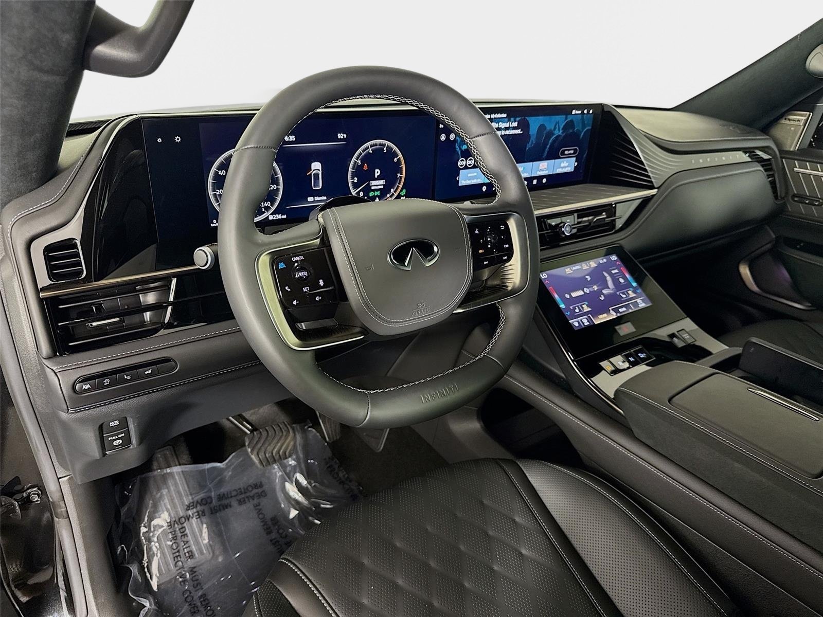 Used 2026 Mineral Black/Graphite Shadow INFINITI AUTOGRAPH image 9