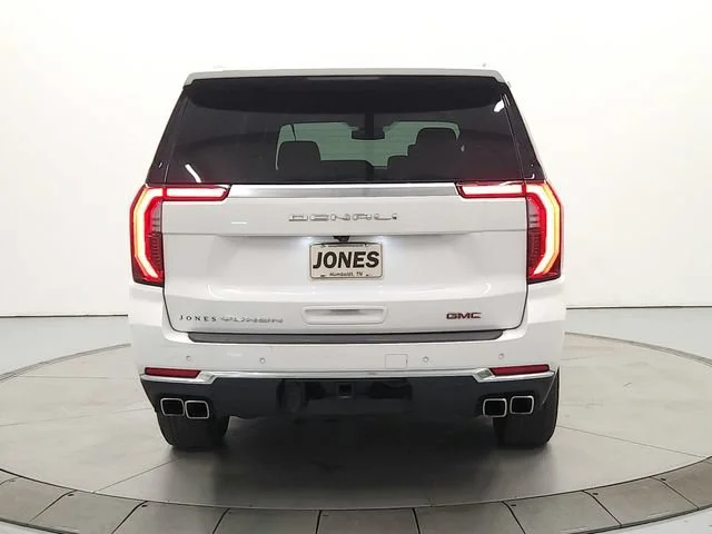 Used 2025 Summit White GMC Denali image 7