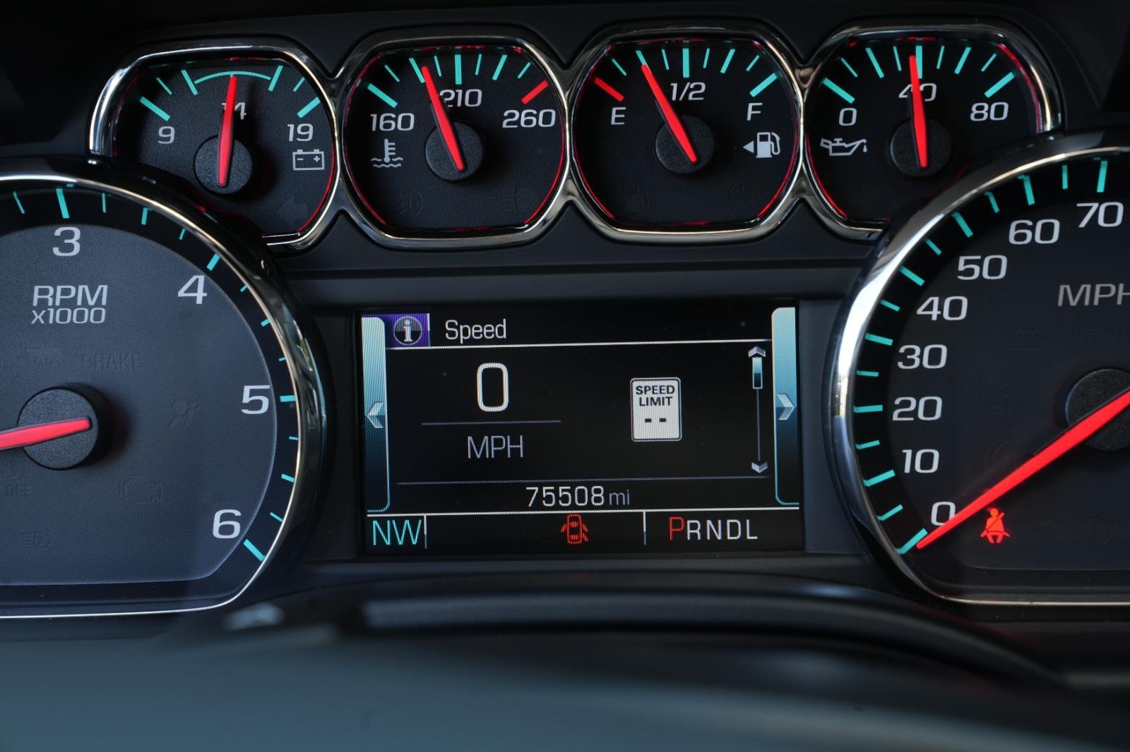 Used 2018 WHITE FROST TRICOAT GMC SLT image 24