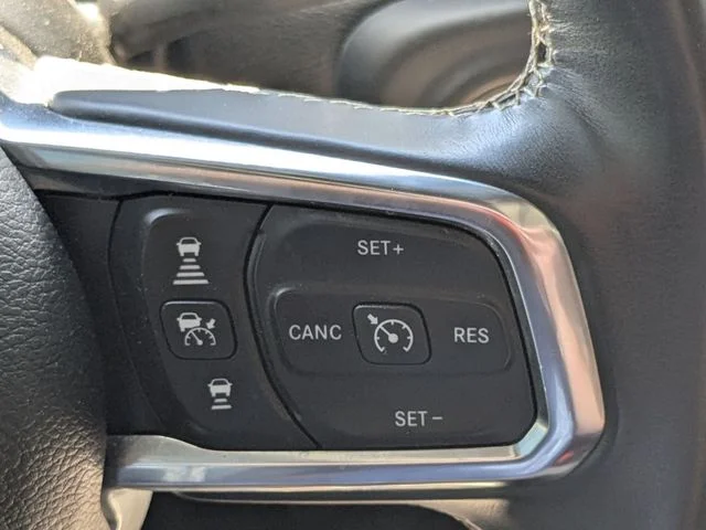 Used 2020 Bright White Clearcoat Jeep Rubicon image 17