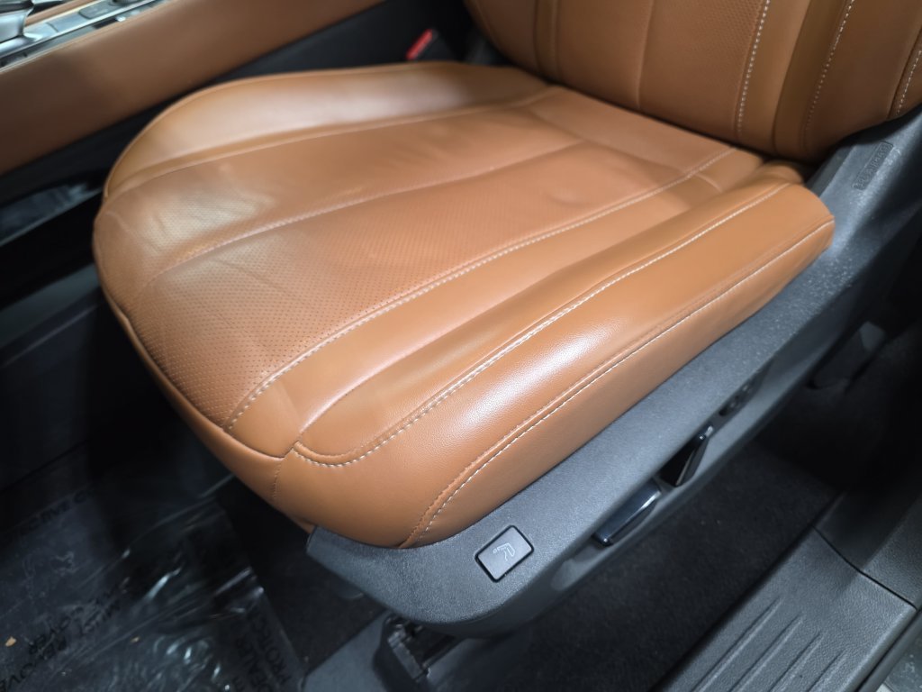 Certified Used 2023 Mineral Black INFINITI Sensory image 25