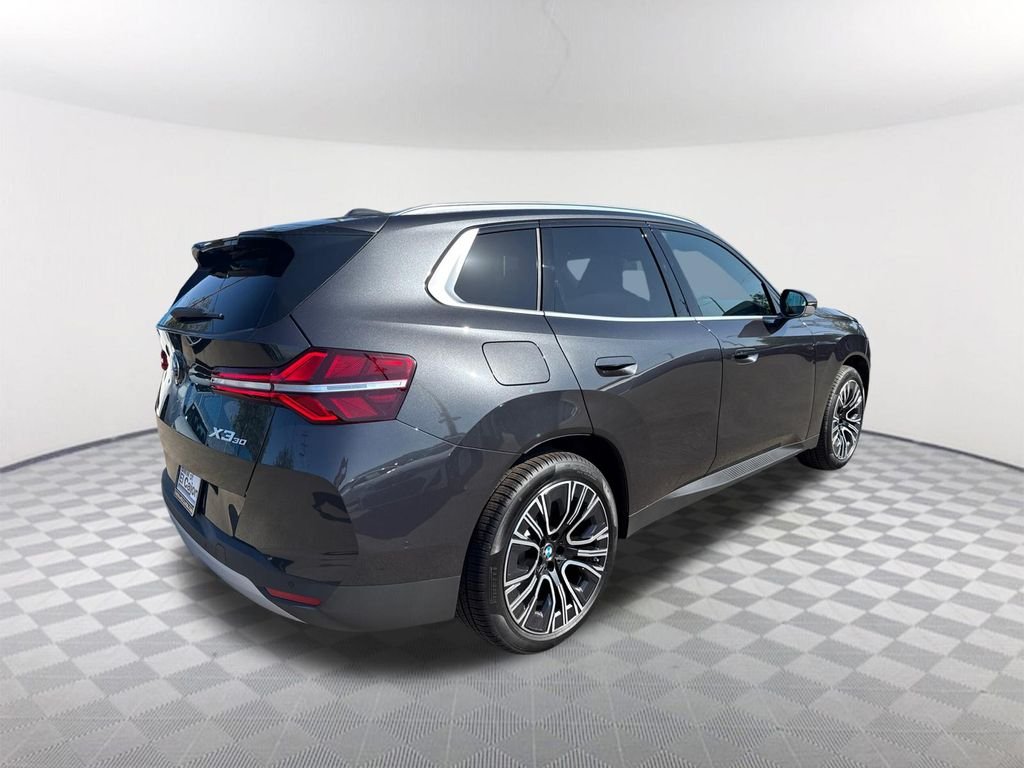 New 2026 Dark Graphite Metallic BMW 30 xDrive image 4