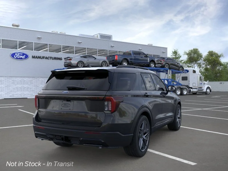 New 2026 Agate Black Metallic Ford ST-Line image 8