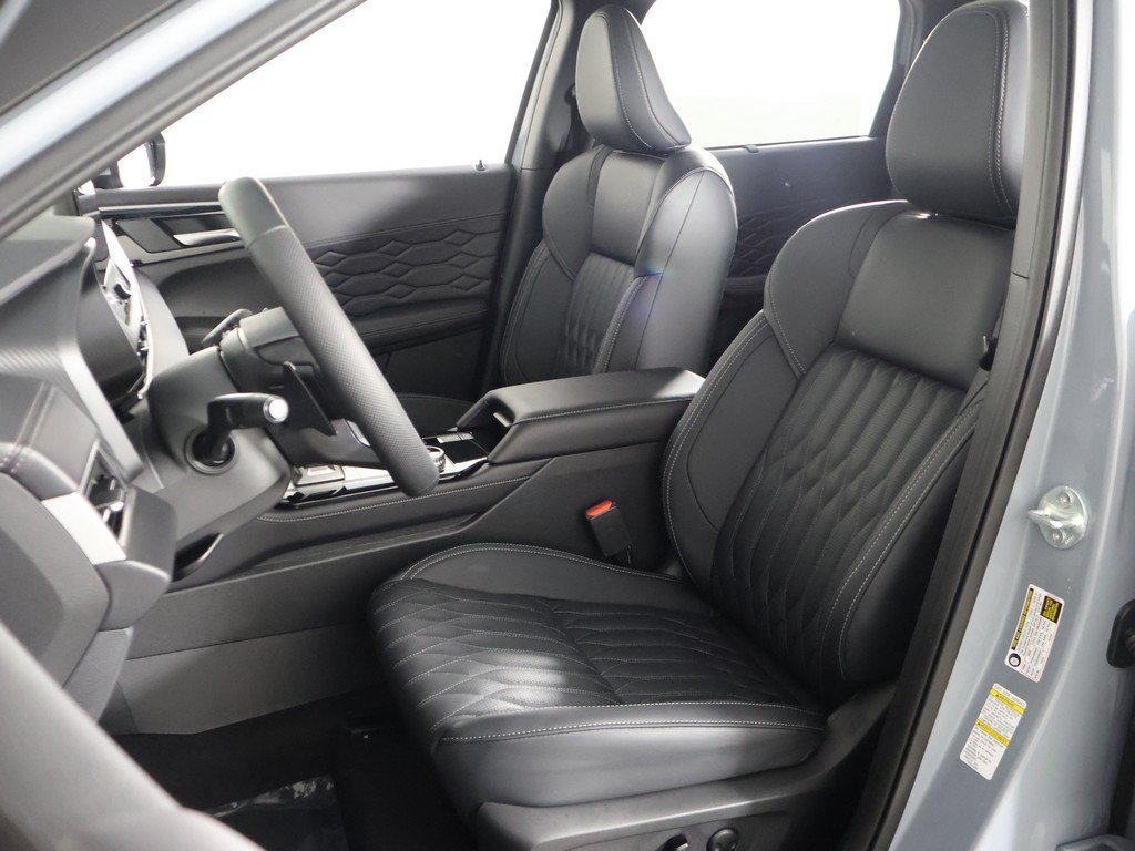 2026 Mitsubishi Outlander SEL - Photo 35