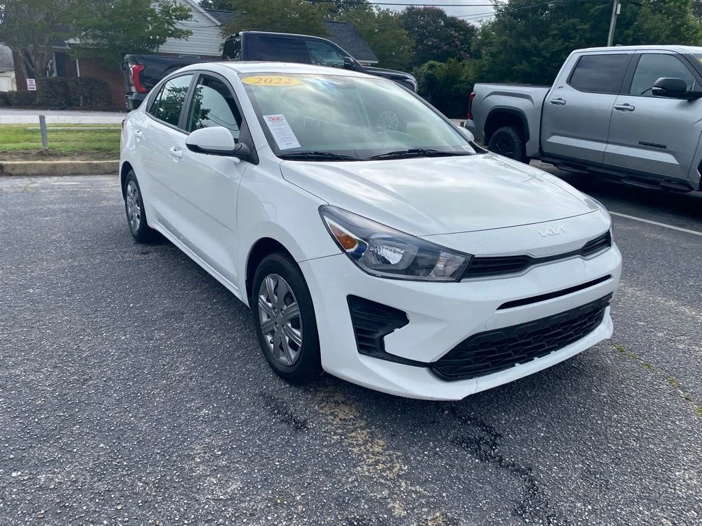 2022 Kia Rio LX iVT's photo