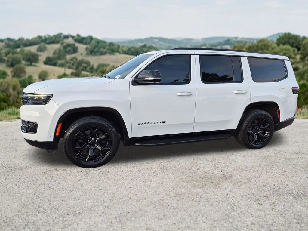 Used 2023 White Jeep Base image 4